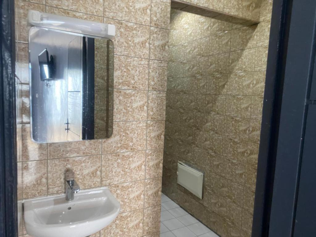 Hotel Sunrise Center Bonapriso 111 Duala Zewnętrze zdjęcie